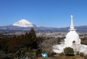 五合目・平和公园・御殿场Outlet购物 富士山包车一日游